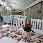 Fantasy Отель 2*