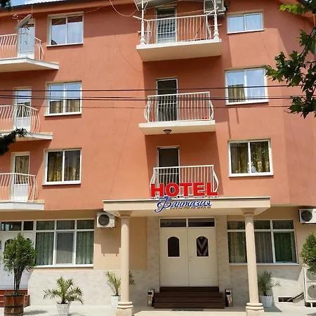 Fantasy Hotel 2*